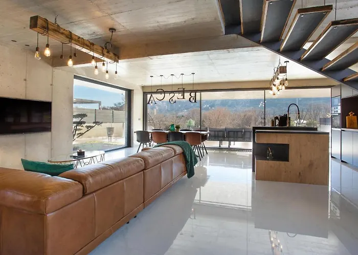 Beautiful Home In Baska With Wifi