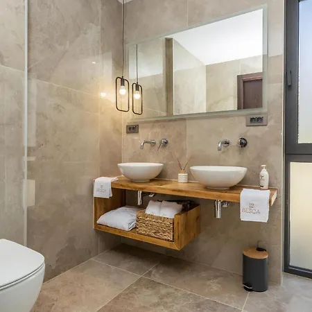 Beautiful Home In Baska With Wifi Baška