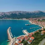 Beach Front Home In Baska With Sauna Σπίτι διακοπών