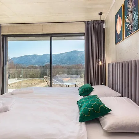 Σπίτι διακοπών Beach Front Home In Baska With Sauna *